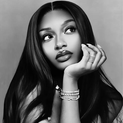 Secretary and Blogger - Ayra